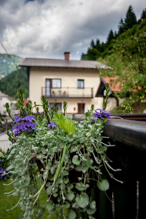 House Utrinek With Free Play Room, Jacuzzy And Garage Podbrdo Dış mekan fotoğraf