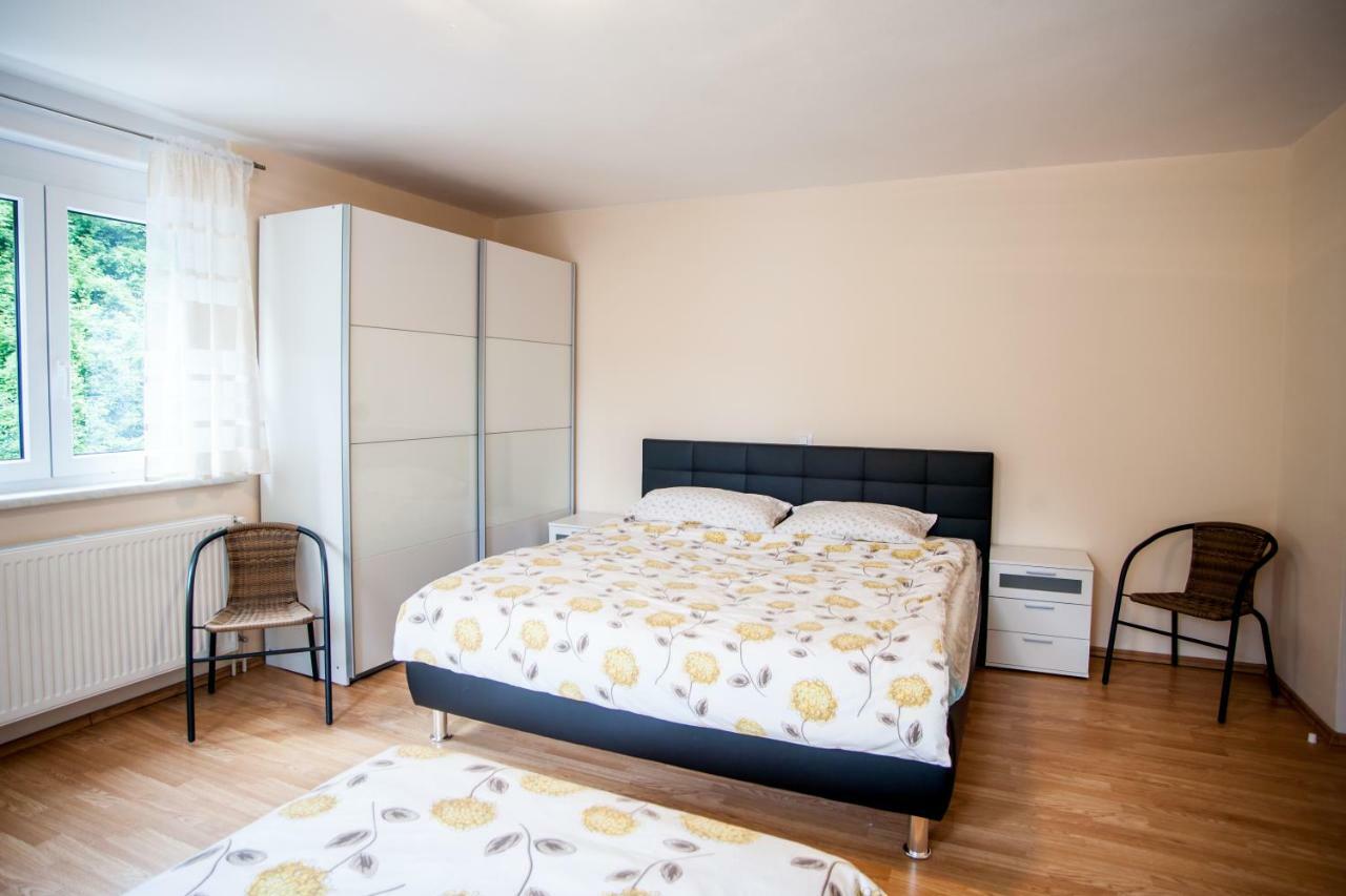 House Utrinek With Free Play Room, Jacuzzy And Garage Podbrdo Dış mekan fotoğraf