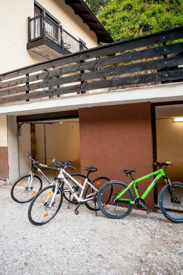 House Utrinek With Free Play Room, Jacuzzy And Garage Podbrdo Dış mekan fotoğraf