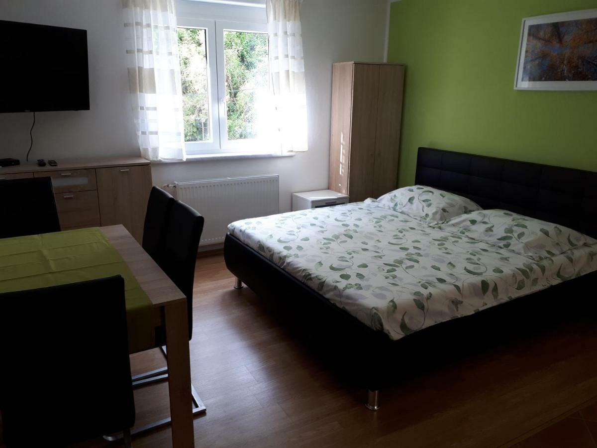 House Utrinek With Free Play Room, Jacuzzy And Garage Podbrdo Dış mekan fotoğraf