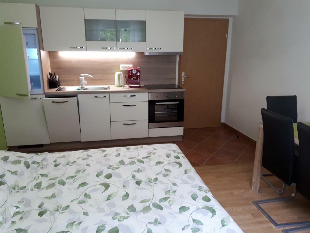 House Utrinek With Free Play Room, Jacuzzy And Garage Podbrdo Dış mekan fotoğraf